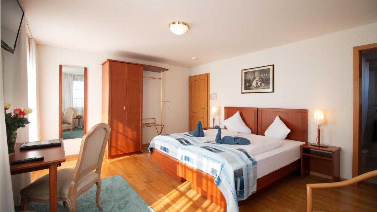 Hotel Schloss Romanshorn Ngoại thất bức ảnh