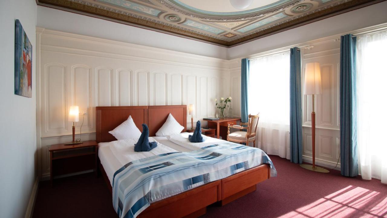 Hotel Schloss Romanshorn Ngoại thất bức ảnh
